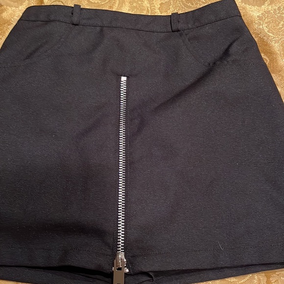 GRACE CHOW MICRO MINI ZIPPER HEM TO WAIST - Picture 2 of 7